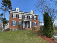 Lightner Farmhouse B&B - Bed and Breakfast