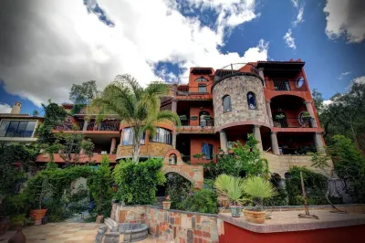 ホテル カーサ アンヘリートス のホテル