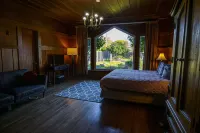 The Captains Quarters Hotels in Fort Bragg