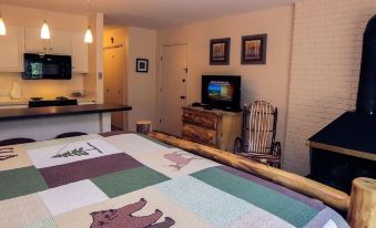 Fawn Valley Inn- 278 Condo