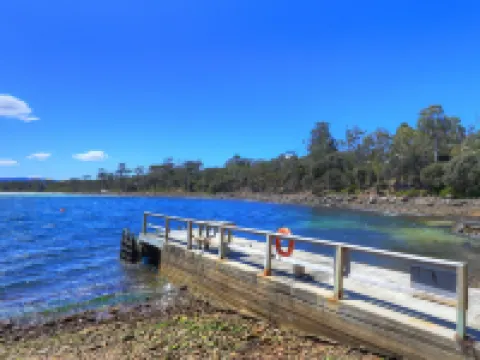 Sommers Bay Beach House Hotels in Port Arthur