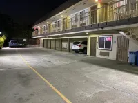 Bayview Motel - Motels