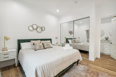 Luxury 3-Bedroom Home with Pool in Vibrant Los Angeles Hotels near Parc Pointe Apartments