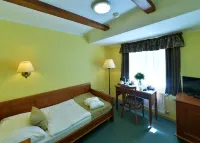 스파 리조트 리브베르다 - 호텔 레스니 자티시  호텔