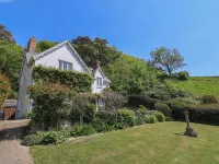 Lynch Cottage Hotels in Combpyne Rousdon