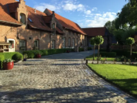 B&B レントミースターフーヴェ ポペリンゲのホテル