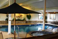 Landmark Motor Inn - Motels