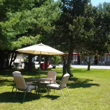 Red Top Motor Inn