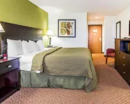 Quality Inn Hotels in Pontiac
