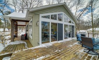 Fish, Hike and Hunt Lakeside Newaygo Cottage
