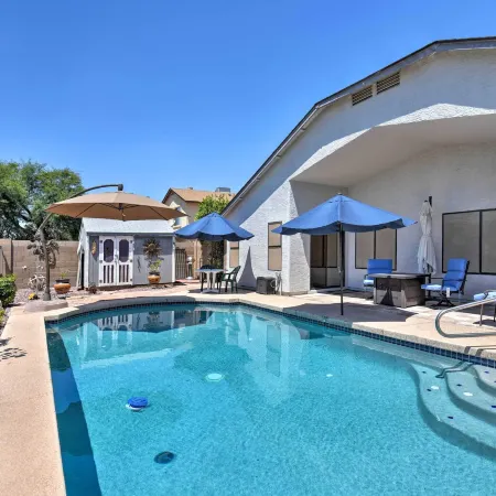 Glendale Home w/ Pool - Walk to Nfl Games!