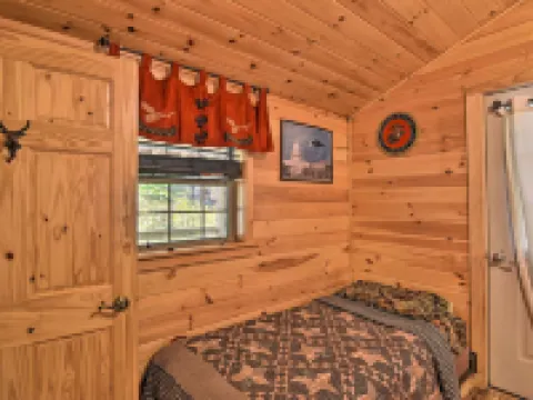 帕森斯忠誠小屋配有火坑！ 塔克縣酒店