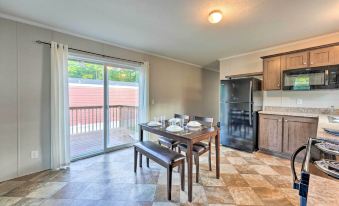 Pet-Friendly Cassoplis Cabin, Close to Parks!