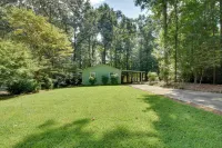 Peaceful Lake Hartwell Gem w/ Boat Dock - 3-Star