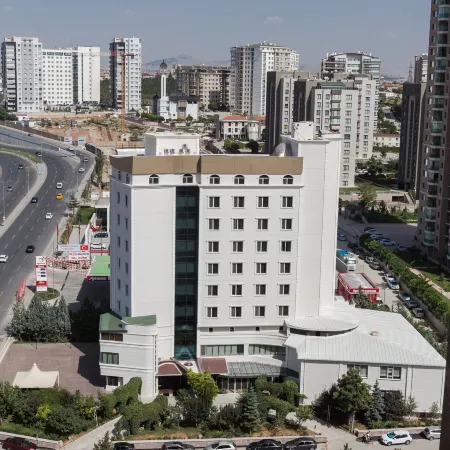 Gazi Park Hotel Отели рядом с достопримечательностью «Аксарай»