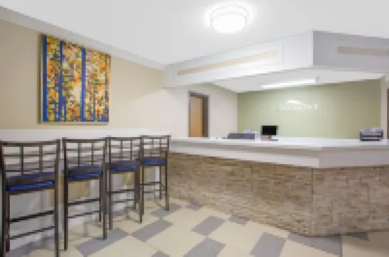 เบย์มอนท์ บายวินด์แฮม เอมส์