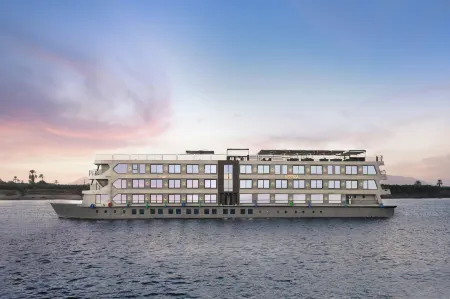 MS Historia the Boutique Hotel Nile Cruises (3/4/7 Nights from Aswan or Luxor) Отели рядом с достопримечательностью «Обелиск Тутмоса I»