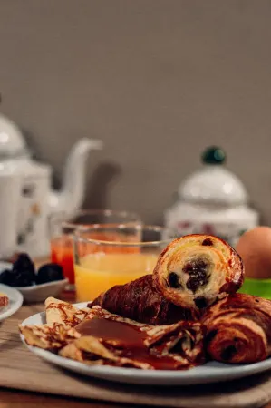 Garden Hotel Rennes Centre Gare Отели рядом с достопримечательностью «Университет Ренн 1»