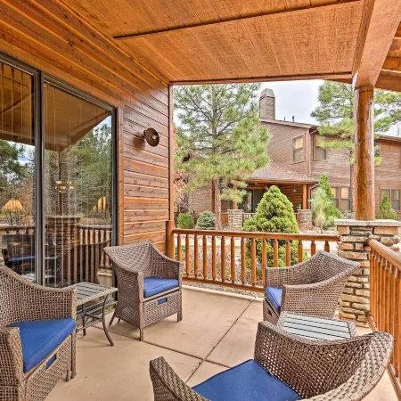 Show Low Condo < 1 Mi to Torreon Golf Club!
