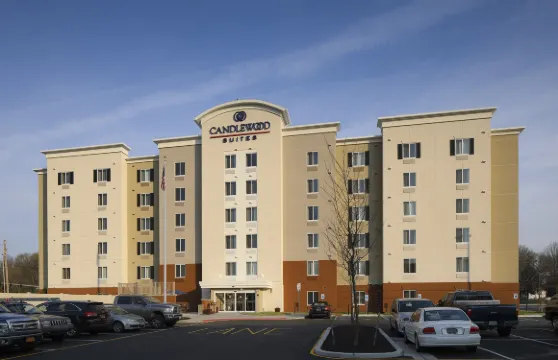 Candlewood Suites 紐華克南