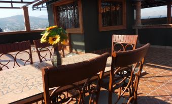 Vista Del Sol Apartments