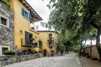 Cipressi Spectacular Italian Tuscan style loft Hotels near Val'Quirico
