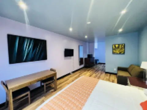 Casa Playa Inn & Suites Stanton Anaheim Area Hotels in Stanton
