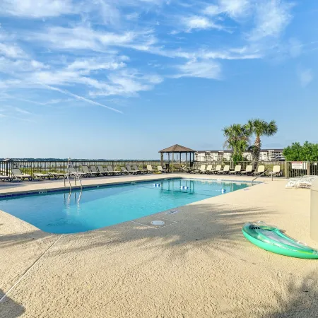 Coastal Murrells Inlet Condo with Balcony!