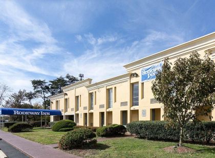 Rodeway Inn Joint Base Andrews Area