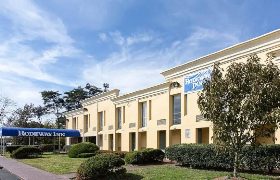 安德魯斯地區聯合基地羅德威旅館