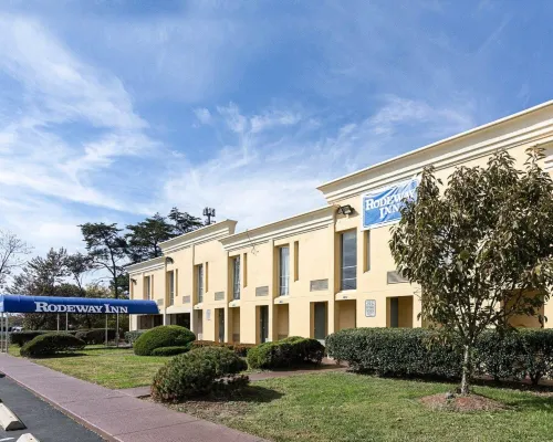 Rodeway Inn Joint Base Andrews Area