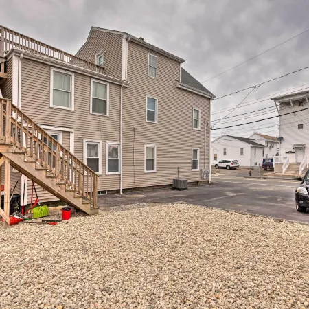 Stunning Brockton Apt < 4 Mi to Westgate Mall!