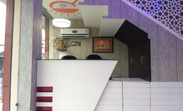 Hotel Reyansh - Housity