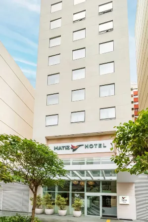 Matiz Niterói Design Hotel Отели рядом с достопримечательностью «Praia de Charitas»