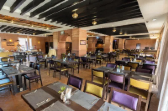 Zephyr Hotel Club Resort and Spa