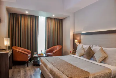 Hide Away Suites Hotels near B Block Park