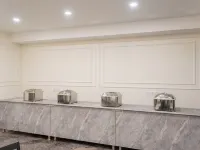 La Comfort By shrpl Hotels near Sector 32