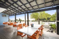 Nightcap at Marine Hotel Cardwell Hotels in Cardwell