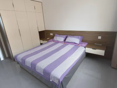 Nearby Naxianghai Huigu Homestay (Tonghai Road) Hotel in zona Dimond Beach Bath of DreamSea