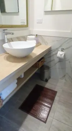 Luxury Modern /AC/5 STAR LOCATION/WALK 2 BEACH Отели рядом с достопримечательностью «Маниниауоли Бич»