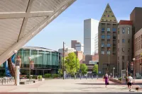 เดอะ อะโคมา เฮ้าส์