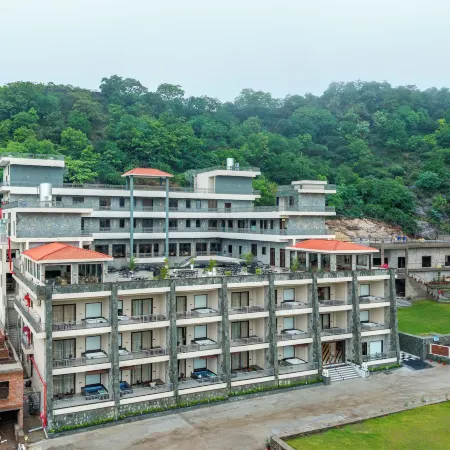 The Fort Resort by Namoka