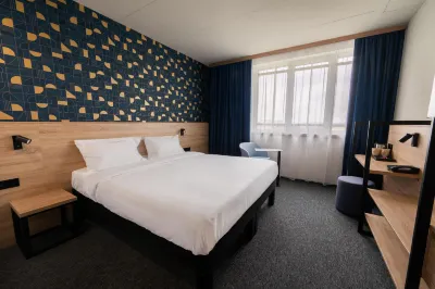 ibis Styles Debrecen Airport Hotels in der Nähe von Vezér utcai víztározó