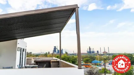 Econosuites Fundidora Отели рядом с достопримечательностью «Arena Monterrey»