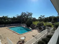Days Inn by Wyndham Brooksville/Dade City - Pools