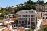 Naus Hotel