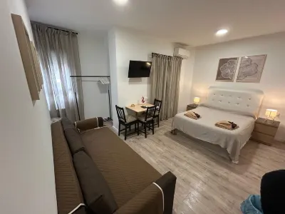 Habitaciones en Embajadores Hotels near Fourth Wall Theatre