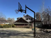Historic Hideaway. Hiking, Fishing, Swimming At Lake Or River Nearby. sleeps 25
