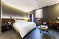 Gimpo Drive-in B-Faced Hotel Louis