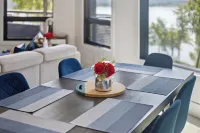 Tranquil Waterfront-Private Dock, Sauna, Swim Spa Hotels in Jefferson County